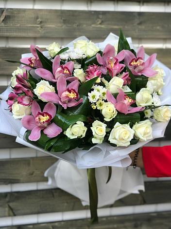 Букет цветов из: Розы и Хризантемы в Родниковской