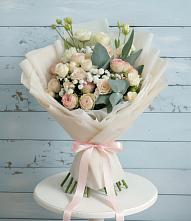 Букет цветов из:  Розы и Лизиантусы #REPLACE_PRED# Родниковской