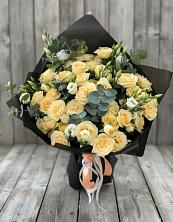 Букет цветов из:  Розы и Лизиантусы в Родниковской