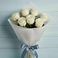 Букет 7 Белых роз Эдлесс Лав в Родниковской