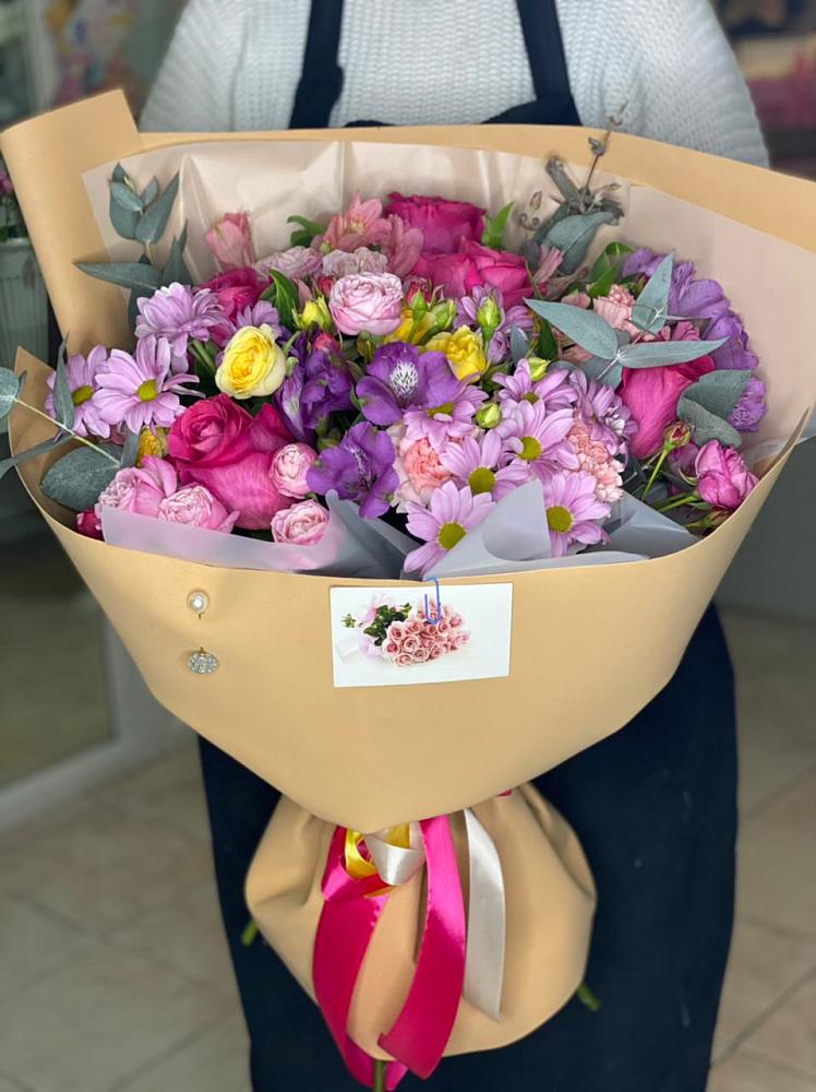 Букет цветов из: Хризантемы, Гвоздики и Альстромерии в Родниковской