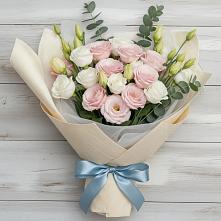 Букет цветов из:  Лизиантусы в Родниковской