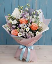 Букет цветов из:  Лизиантусы, Розы, Альстромерии и Гипсофила #REPLACE_PRED# Родниковской