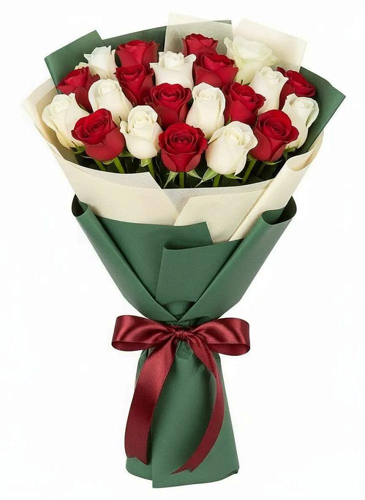 Букет Микс из красных и белых роз в Родниковской
