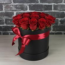 Цветочная композиция из Розы в шляпной коробке в Родниковской