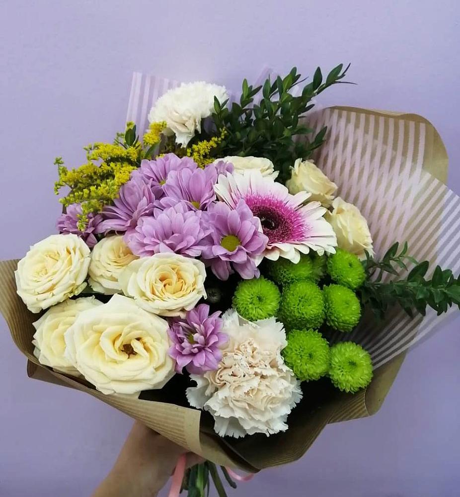 Букет цветов из: Хризантемы, Розы, Гвоздики и Герберы в Родниковской