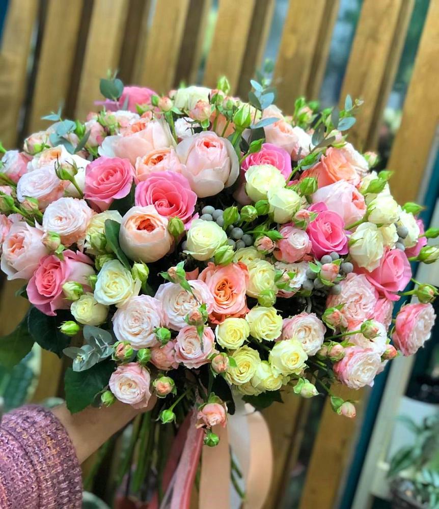 Букет цветов из: Розы в Родниковской