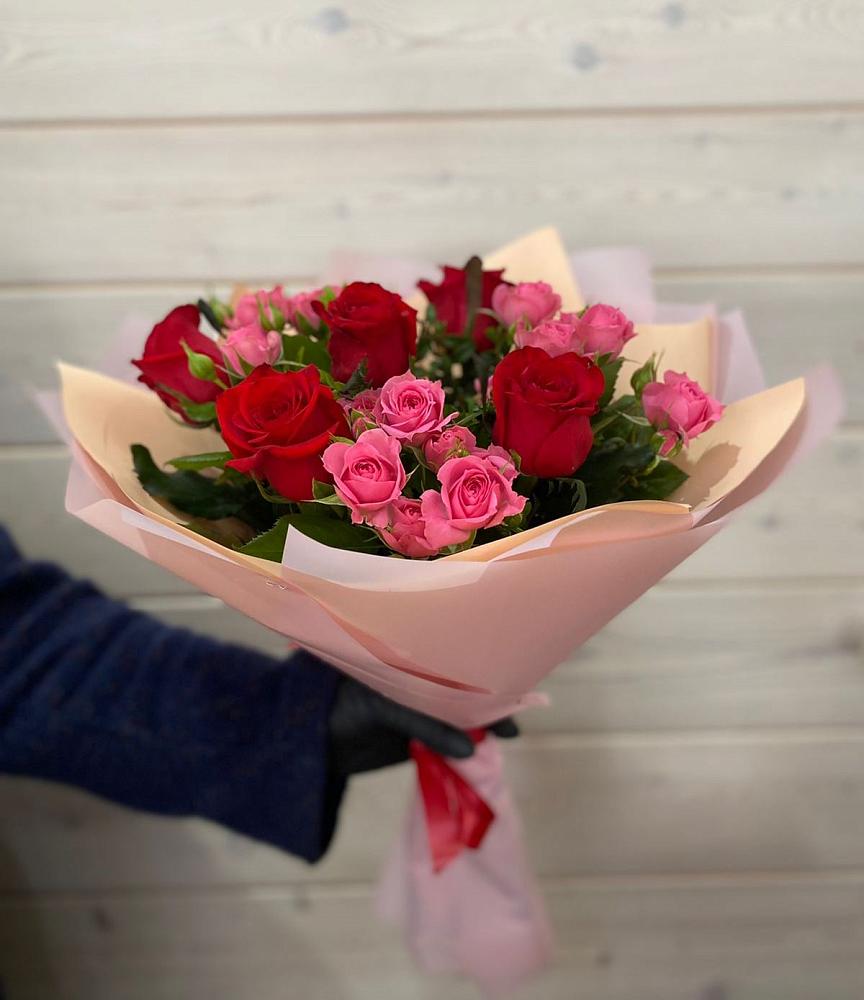 Букет цветов из: Розы в Родниковской
