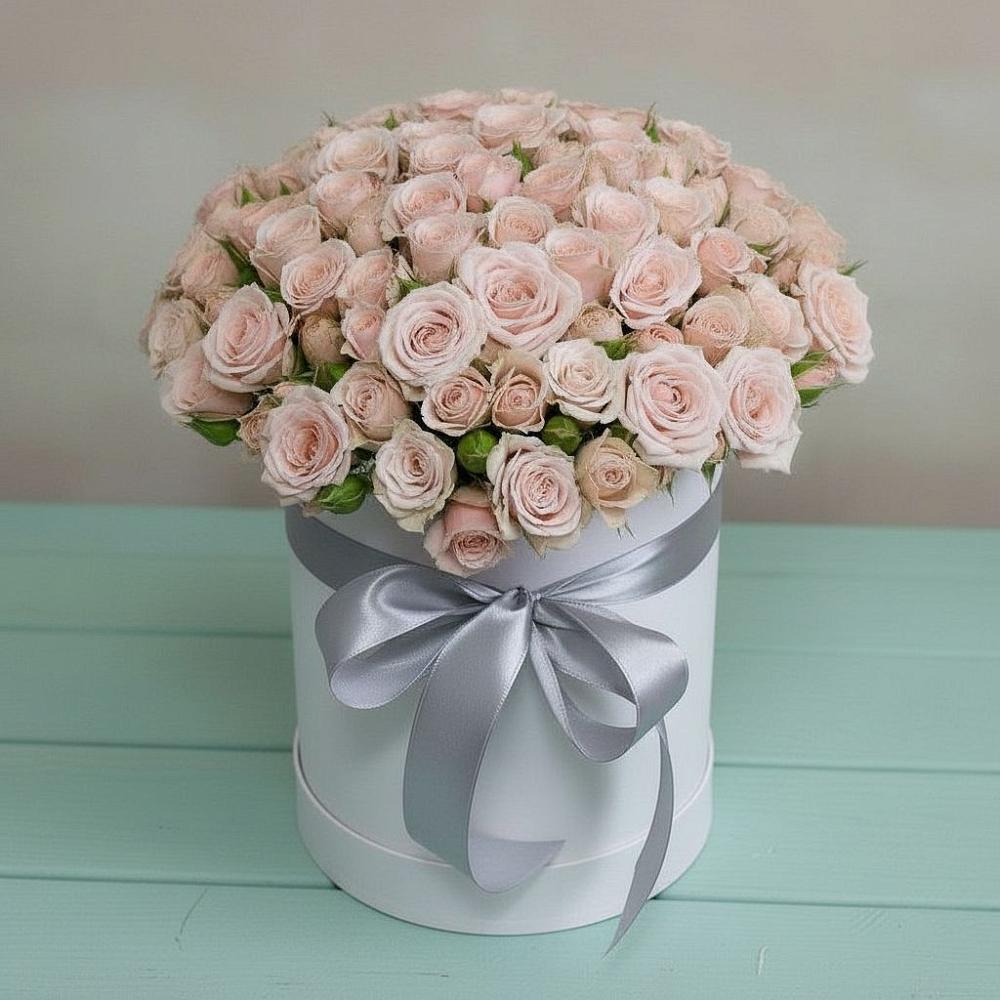 Цветочная композиция из Розы в шляпной коробке в Родниковской